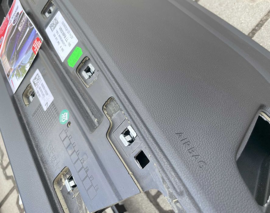 VW T-Cross facelift - plansa de bord - kit airbag - centuri siguranta