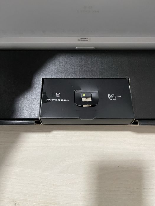 Tastatură Logitech Keys S - Wireless ,Iluminare ,Taste Programabile,BT