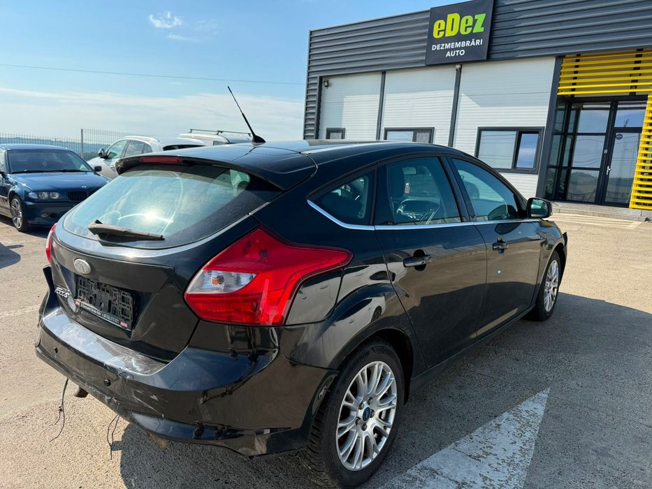 Dezmembrez Ford Focus 3 2011 hatchback 1.6 tdci T1DB 115 cp negru volan stanga