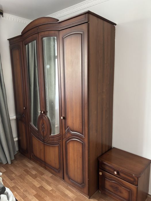 Шкаф зерколо 2 комплекта