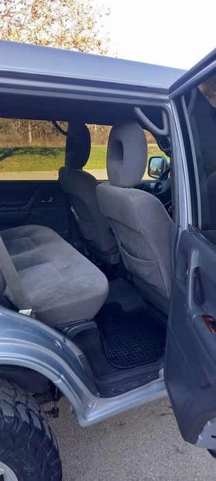 Мицубиши Паджеро 2,5