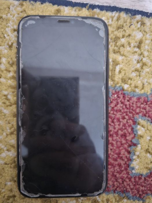Продам iphone 11