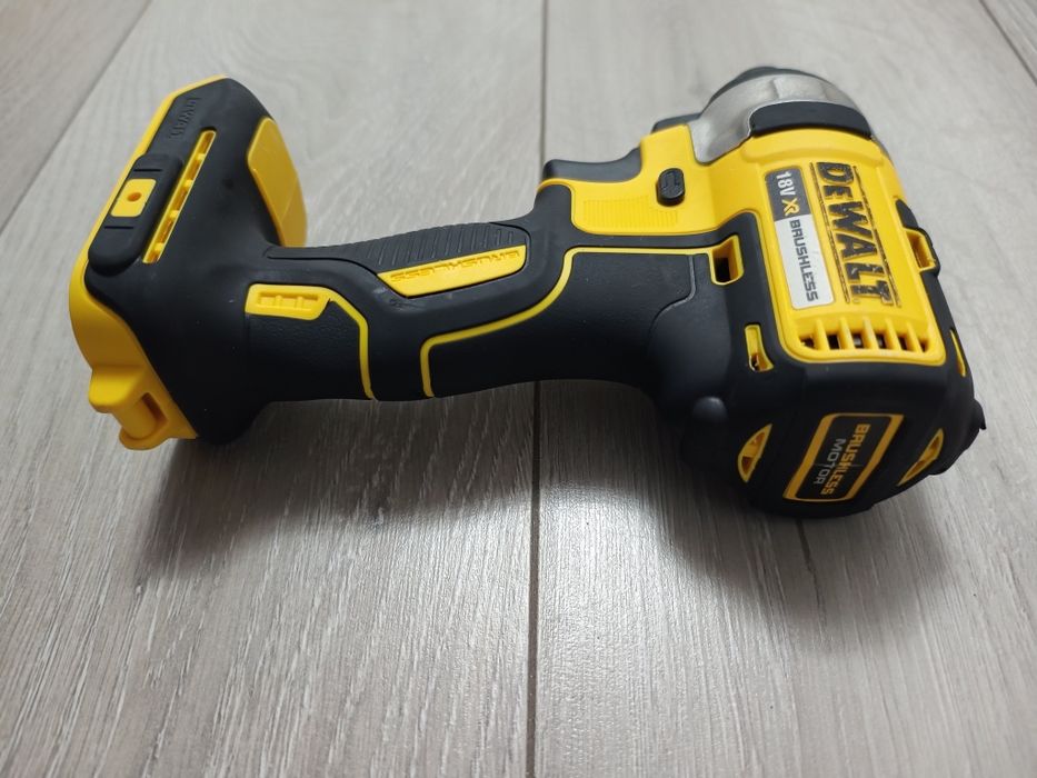 DeWalt DCF787 cheie de impact