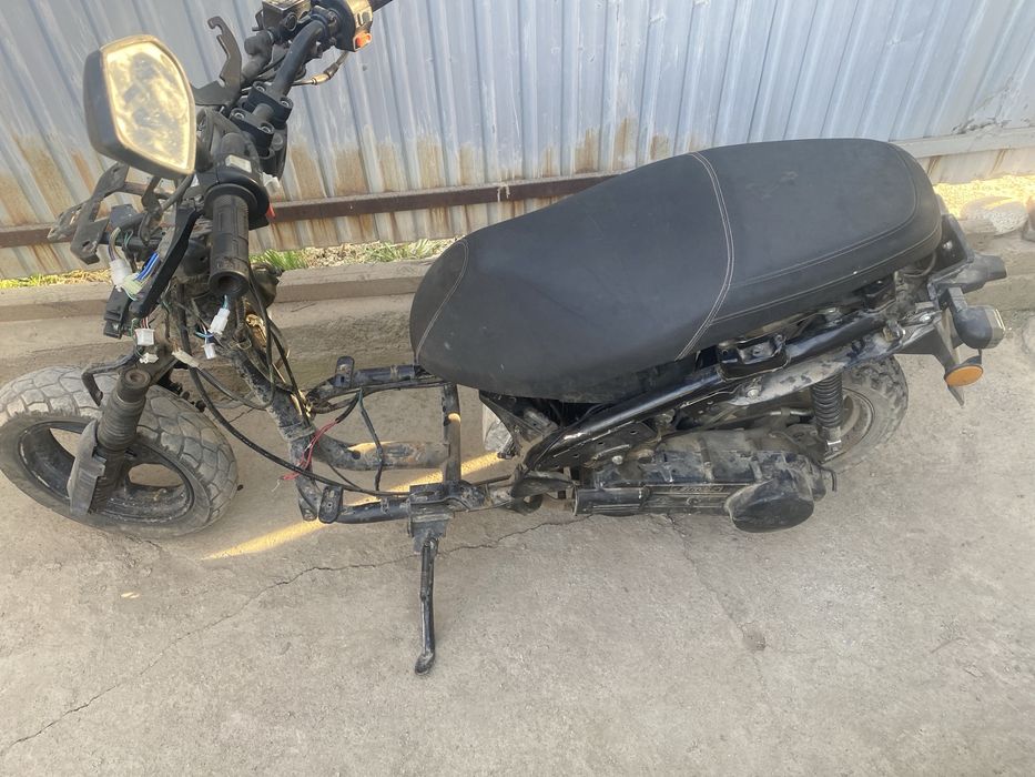 Запчасти на мопед танк