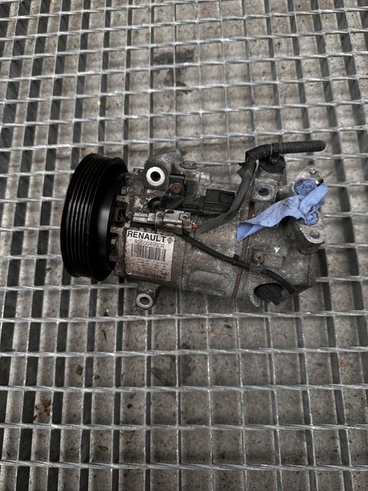 Compresor AC Renault Clio 4 1.5 DCI cod 926004990R an 2012 - 2020 Renault Megane Renault Captur