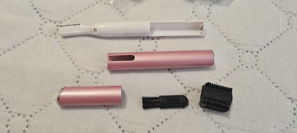 Тример за мъже и жени за вежди-уши-крака-ръце-коса-излишна коса