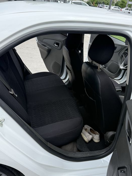 Chevrolet Cobalt 2023 — 6