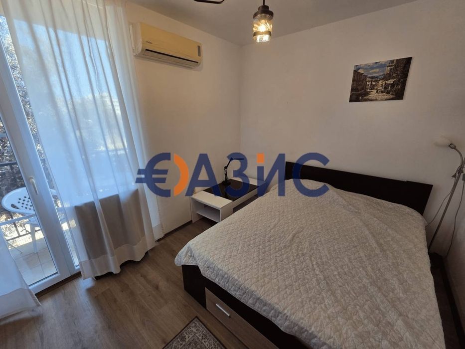 Продава се Двустаен апартамент в к.к. Слънчев бряг - 51 кв.м за 1177 €/кв.м - Снимка #6