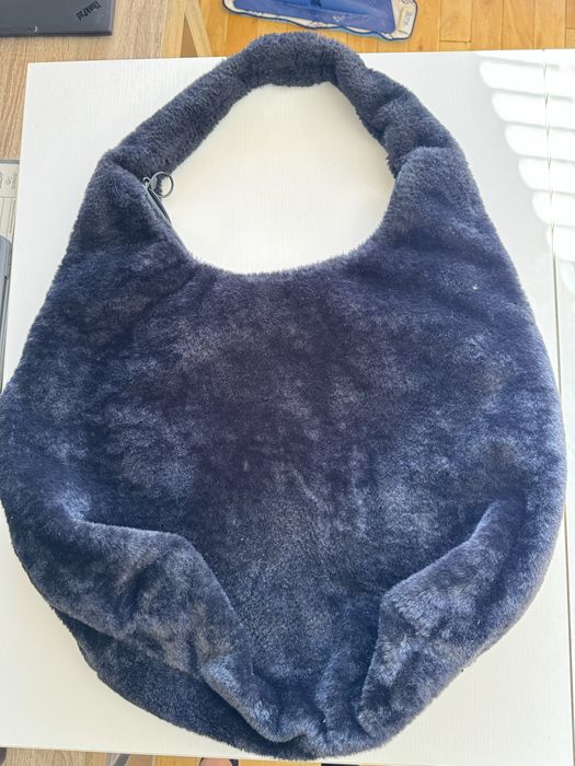 Черна плюшена чанта Puma