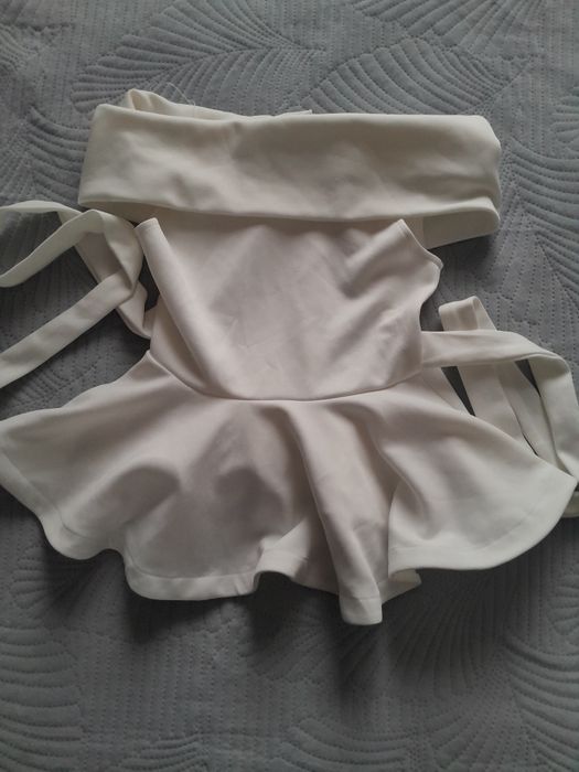 Платия вечерний белый