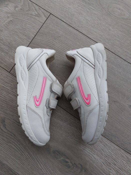 Pantofi sport din piele mărime 32 ,Pablosky