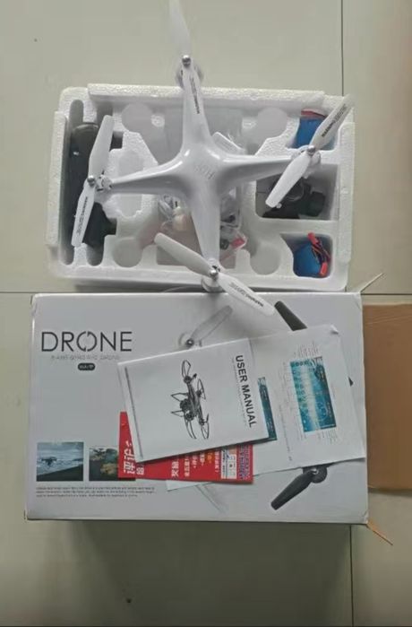 Продам квадрокоптер;дрон новый