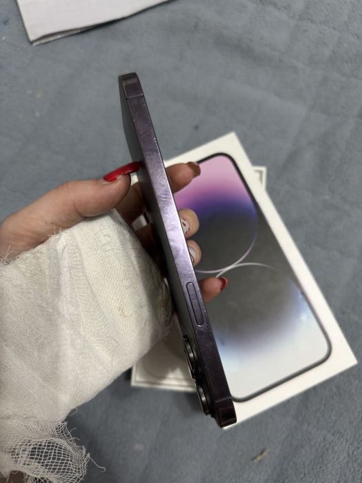 Продам айфон 14 про макс