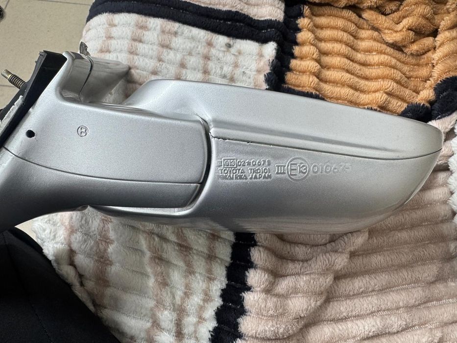 Продам зеркало на Камри 30.35