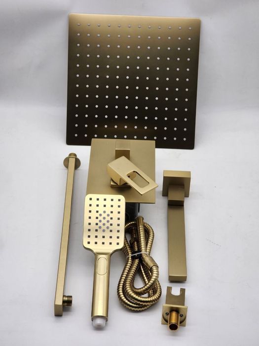 Инсталляция душевая система смеситель новый
Смеситель для ванны новый