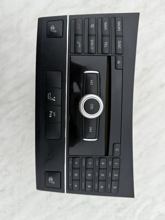 Навигация за Мерцедес / Mercedes W212