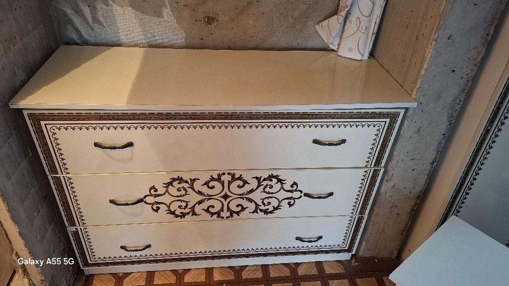 Продам комод почти новый