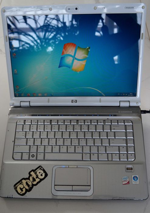 Лаптоп HP Special Edition Pavilion dv6700 Laptop