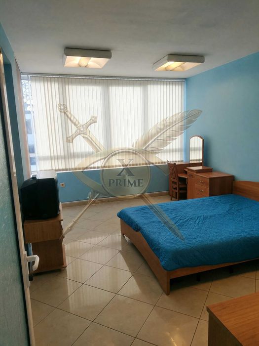 Двустаен апартамент в Център! 2208142