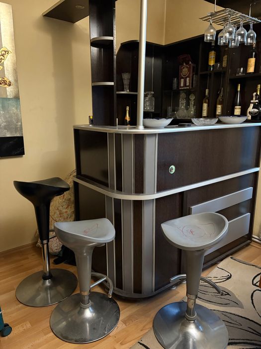 Vand combo mini bar plus scaune