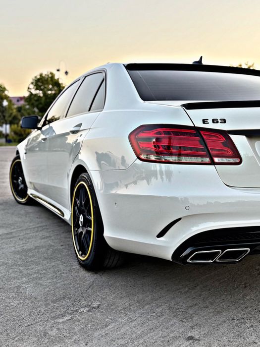 Mercedes-benz W212  E350 sotiladi