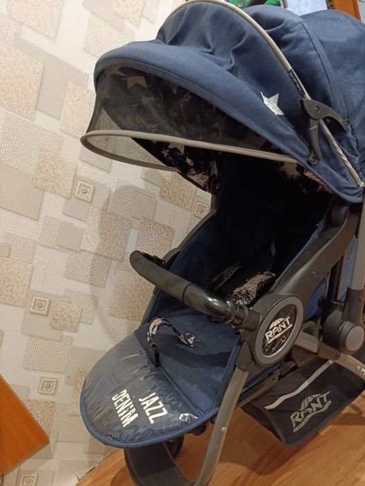 Продам коляску прогулочную