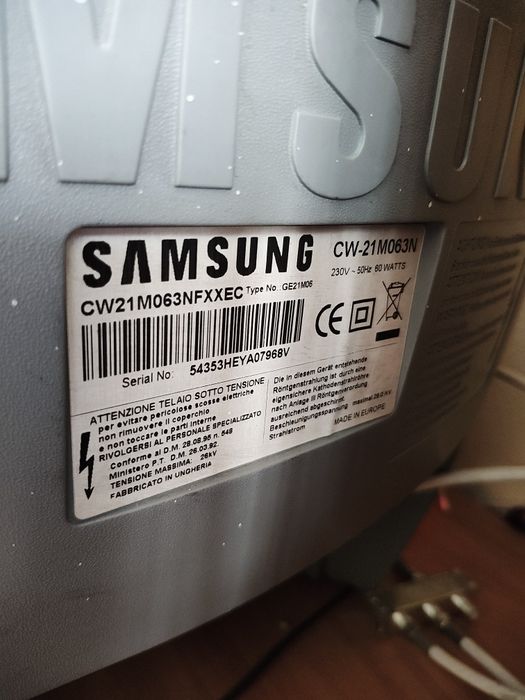 Телевизор Samsung работещ