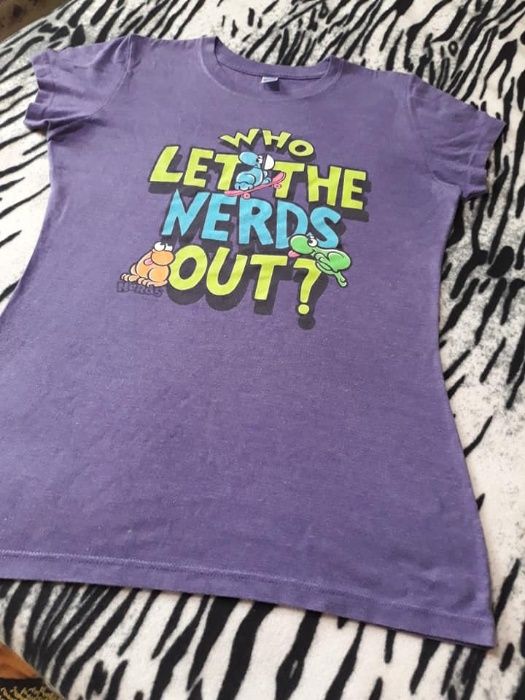 Нова Тениска