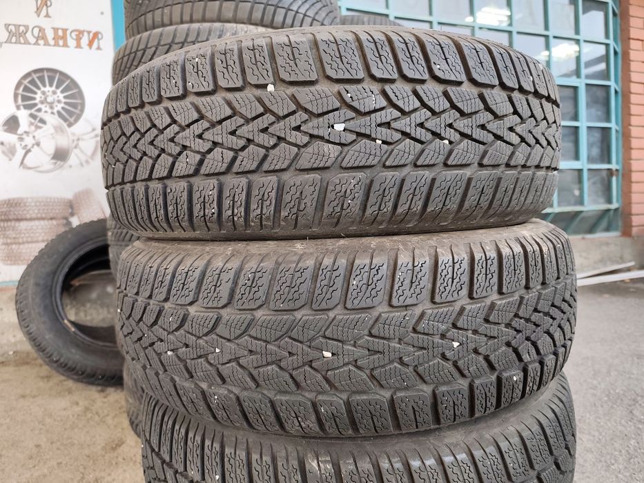 Продавам 4 зимни гуми 195/60/16 Dunlop