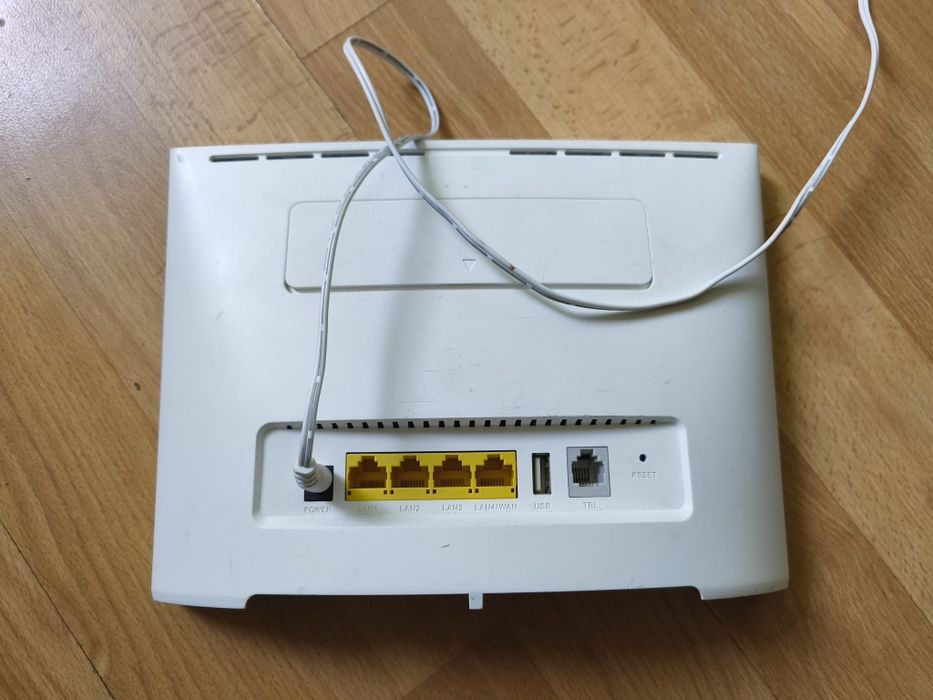 Modem Huawei B525 GSM 4G LTE liber de retea!