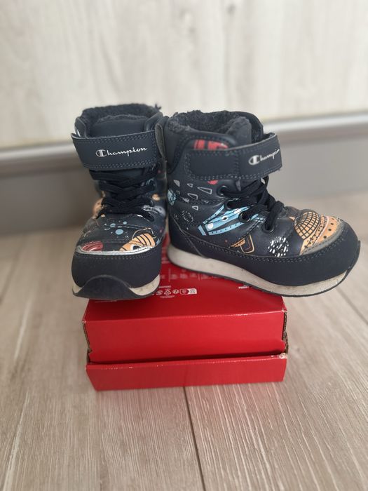 Апрески Champion