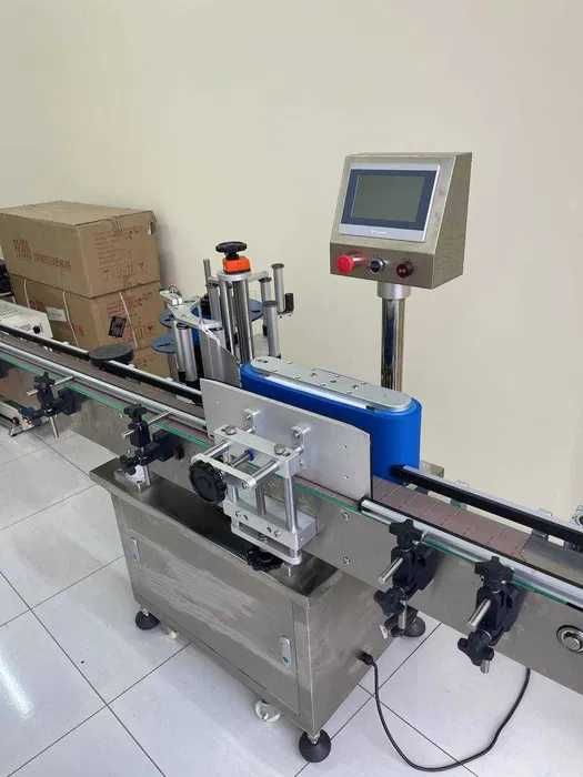 Avtomatik etiketkalash uskunasi этикетка Baklashka butilka