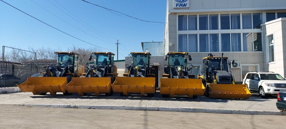 Фронтальный погрузчик LW300FN