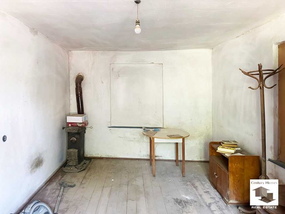 Продава се Къща в с. Поликраище, Област Велико Търново - 90 кв.м за 367 €/кв.м - Снимка #2