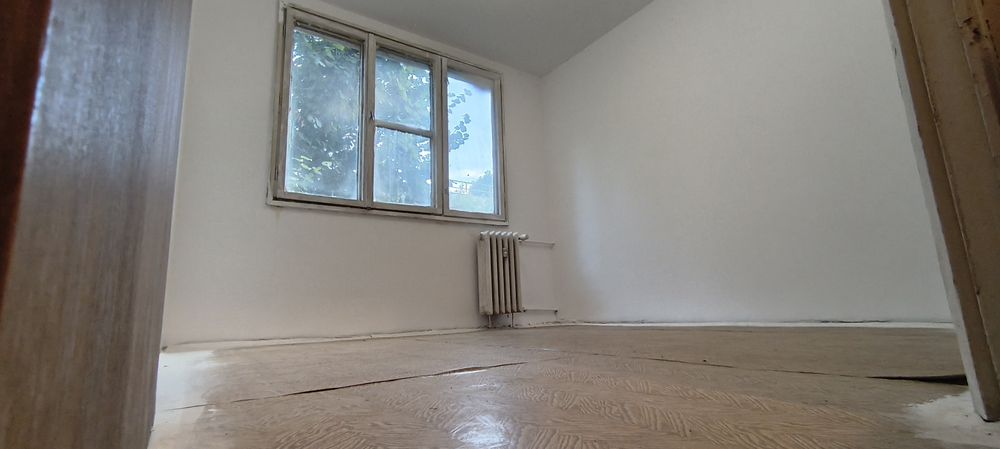 Apartament 3 camere de vânzare în Berceni aleea Uiara 4a