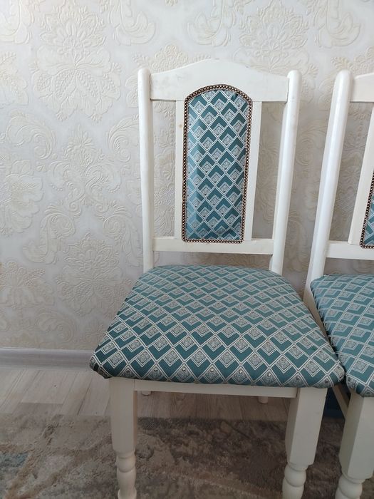 Продам стол со стульями