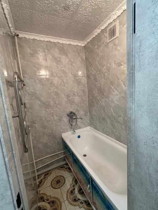 Продам трех комнатную квартиру