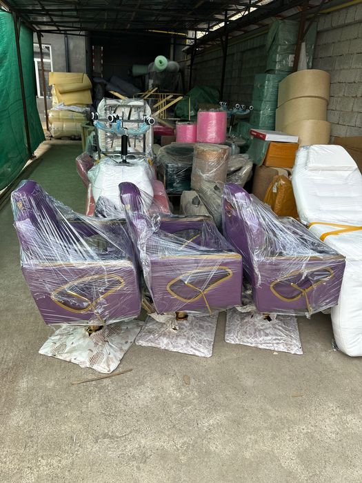 Парикмахерское кресло в наличии