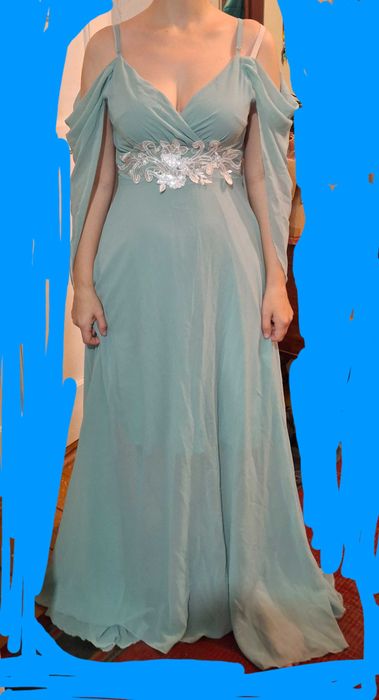 Продаётся вечернее платье