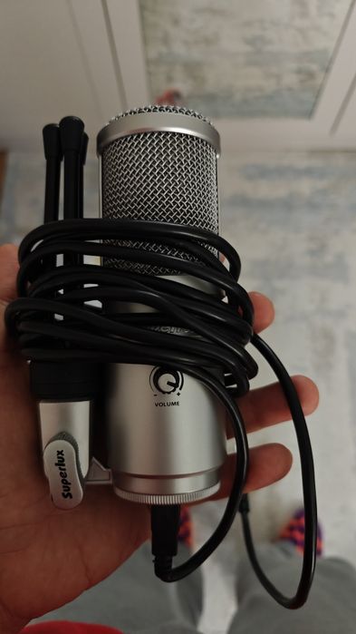 Microfon Studio USB cu Stativ de Masa Inclus Superlux E205U