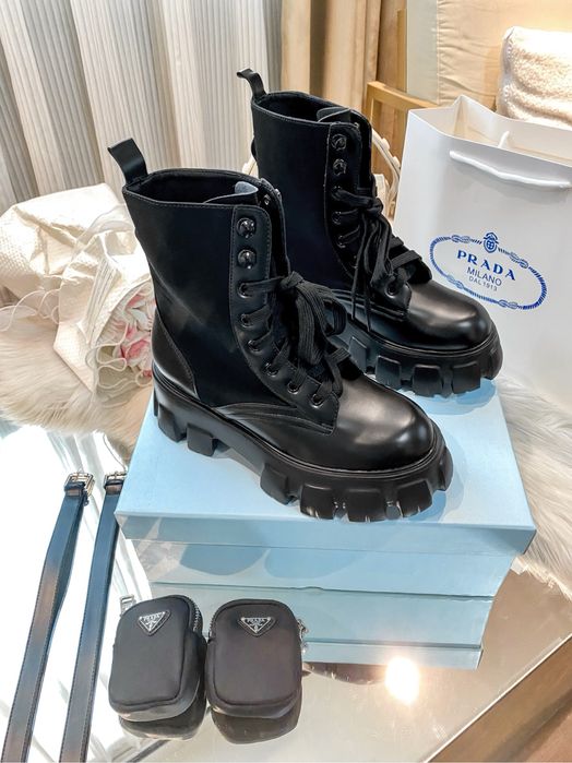 Ghete Prada piele