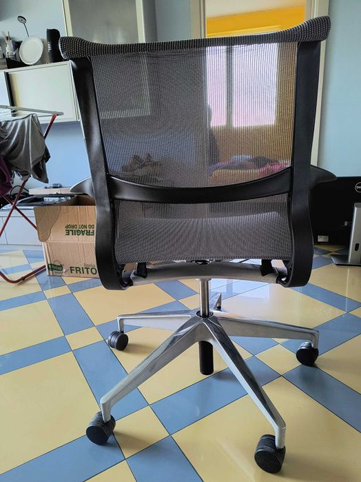 Herman Miller Setu chair (Ергономичен конферентен офис стол) 2020г.