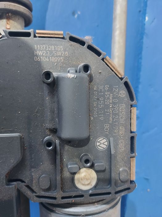 Ansamblu ștergătoare fata + motoraș vw Passat b6