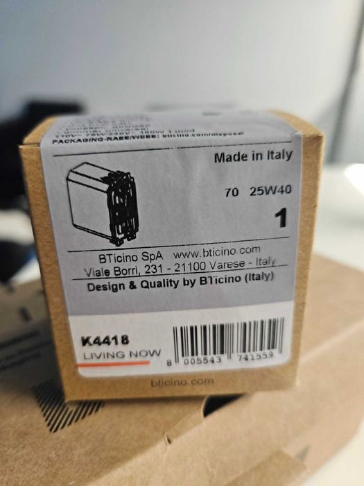 Димер бутонен LED=3-150W изисква неутрала 1 мод. Living Now Bticino K4418