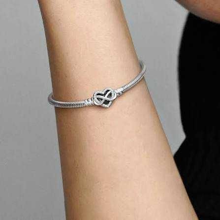 Bratara PANDORA inimioară strălucitoare cu semnul infinitului, noua, pret excelent!