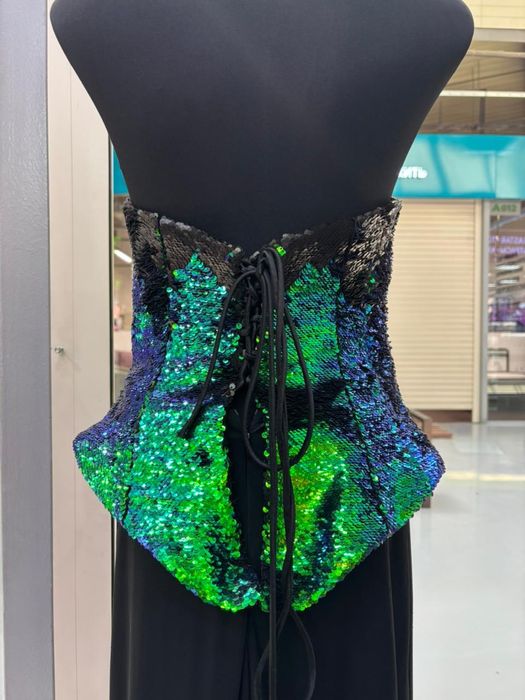 Женское шикарное платье