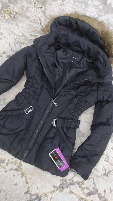 Куртка с Америки с магазина Macys. Фирма RAMPAGE. Размер XS