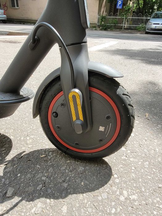 Trotineta electrica Xiaomi Mi Electric Scooter Pro 2 in Garantie