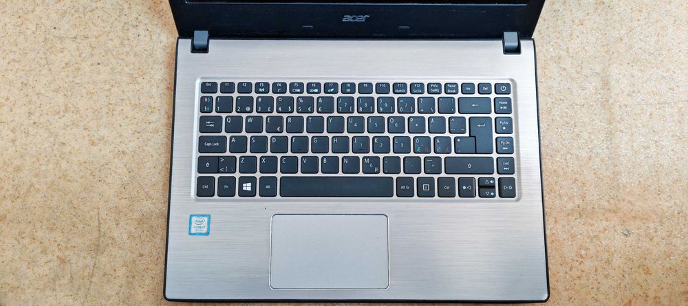 Laptop Acer Core I7 7500U 12gb ddr4 dspy 14inch fhd