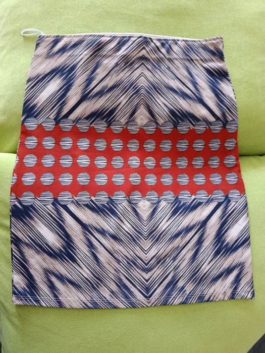 Fustă, material elastic